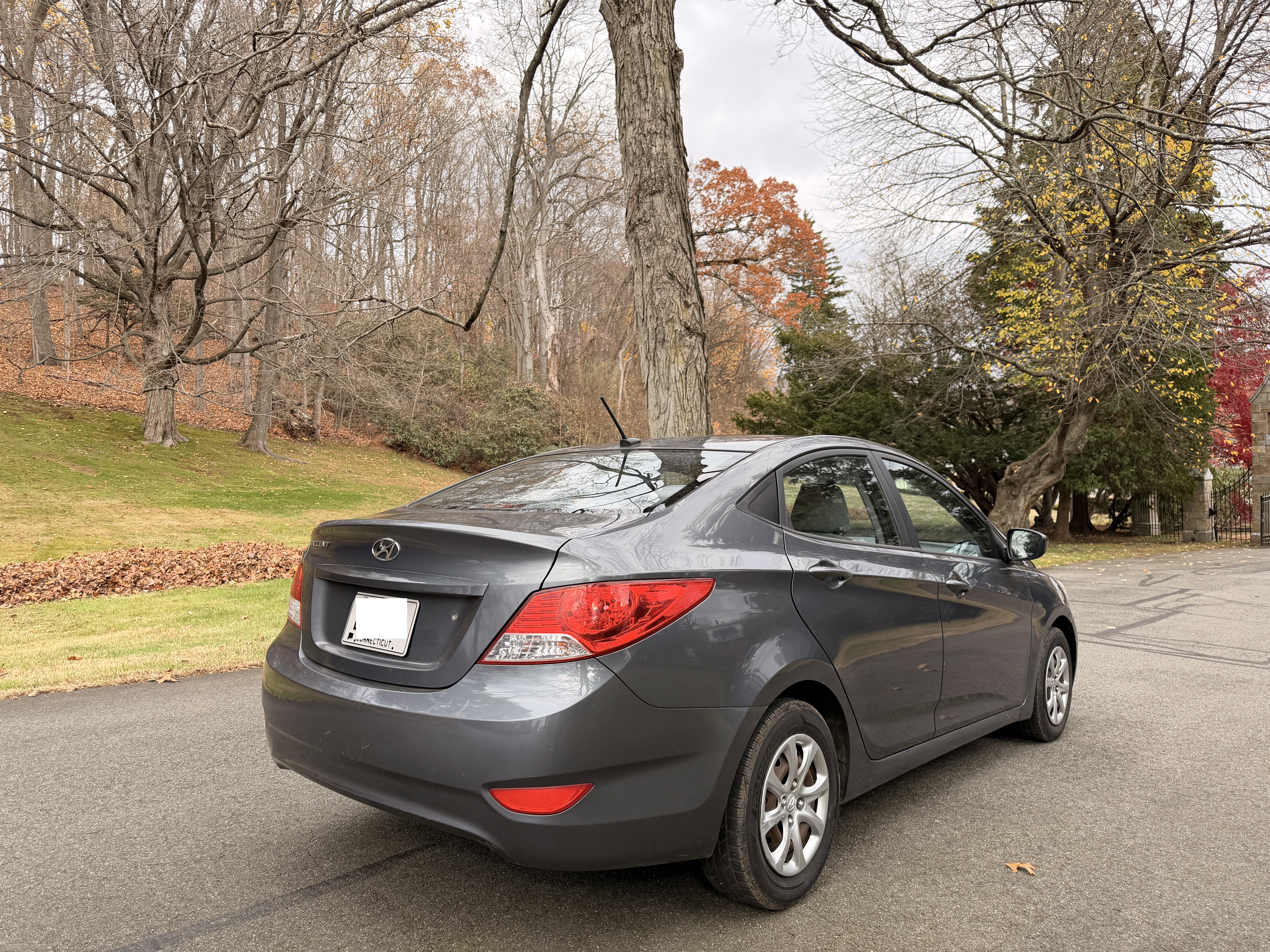 2013 Hyundai Accent GLS FWD - Clean, Maintained and Reliable 4D Sedan — photo 5